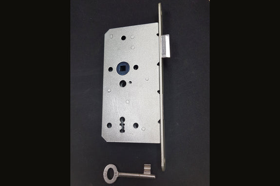 Buntbartschösser mit hohen Riegel und 72 mm Entfernung